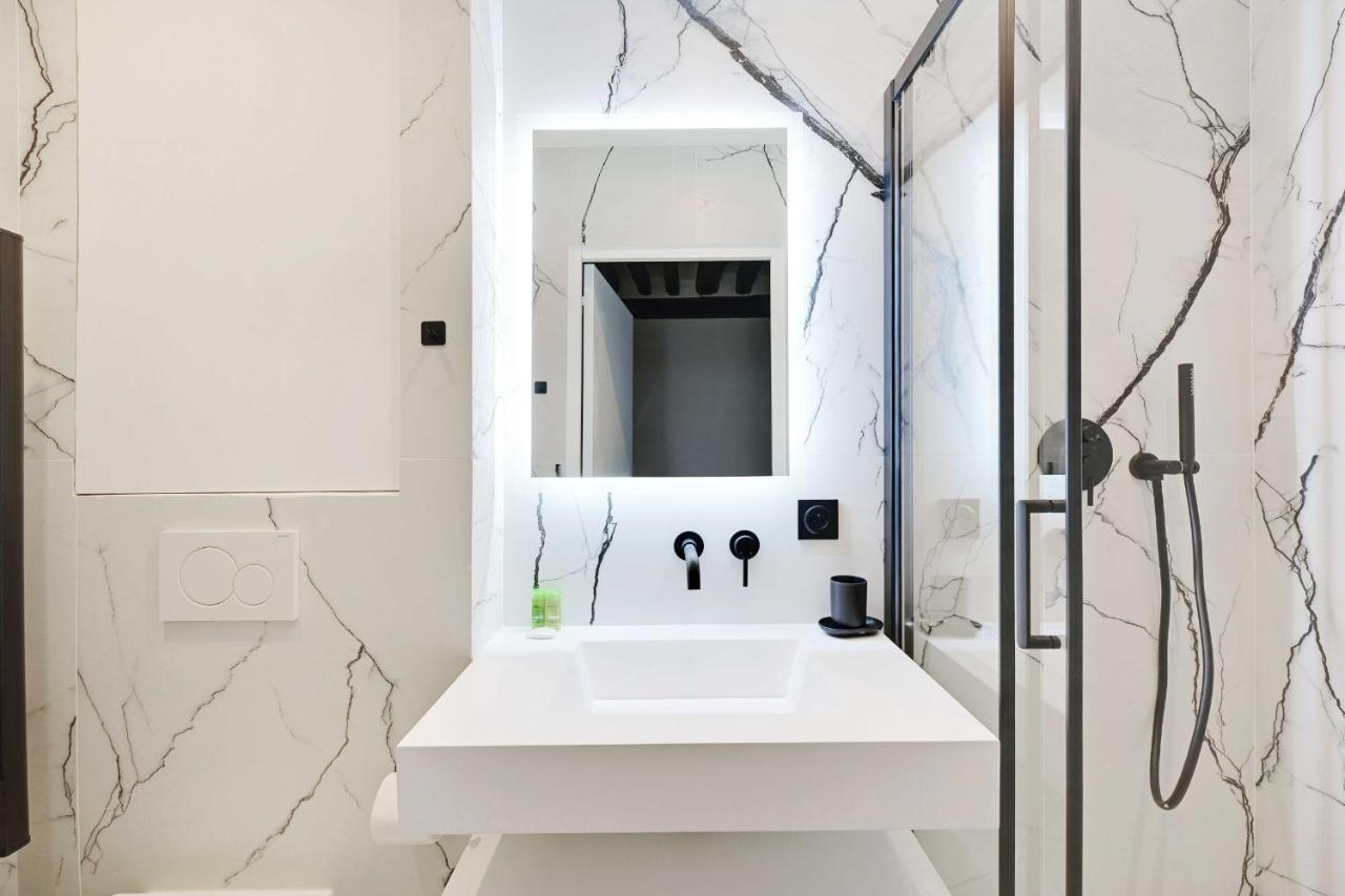 Relaxing Urban Getaway, Notre Dame De Paris Apartment Bagian luar foto